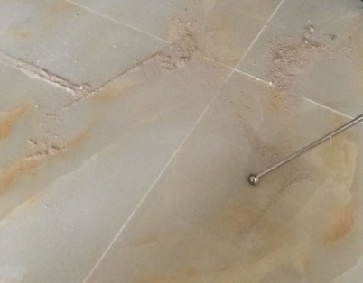 衡水瓷砖空鼓维修公司分享粘合剂选择不当在瓷砖铺贴过程中可能导致以下问题